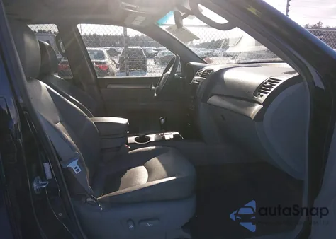 2009 Kia Borrego Ex V6 z USA, uszkodzony, nr VIN KNDJH741195024414